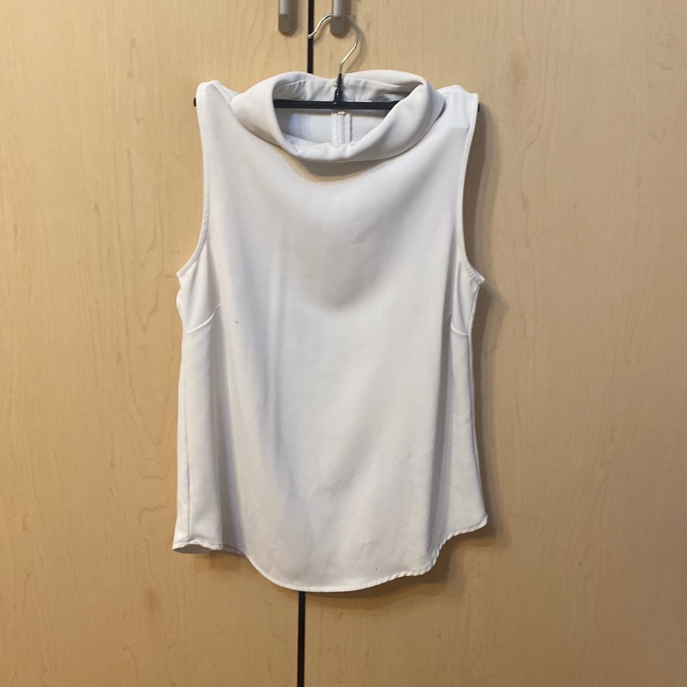 Sleeveless blouse